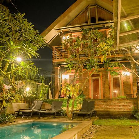 Uma Dewa Homestay Keramas Exterior photo