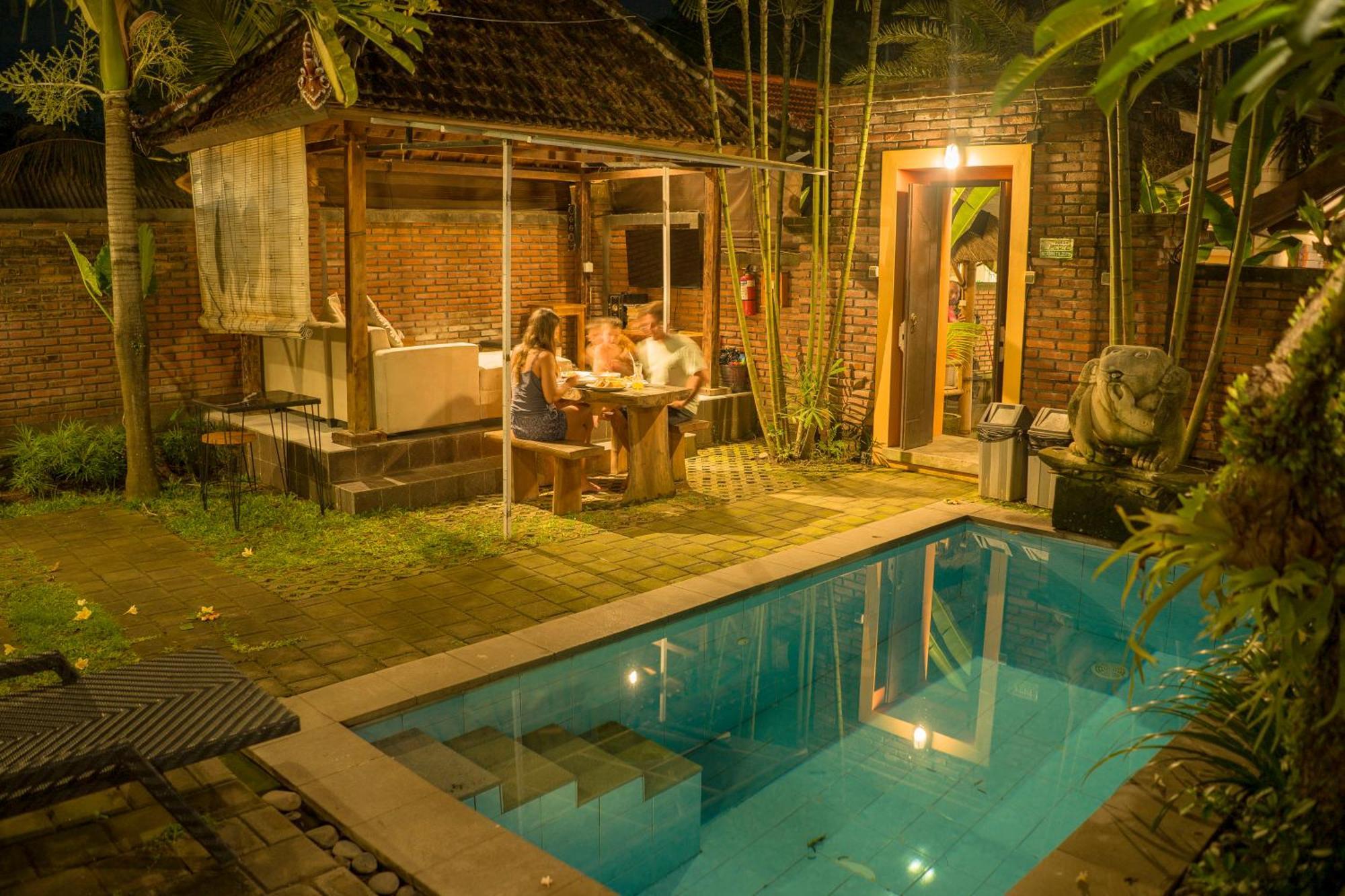Uma Dewa Homestay Keramas Exterior photo
