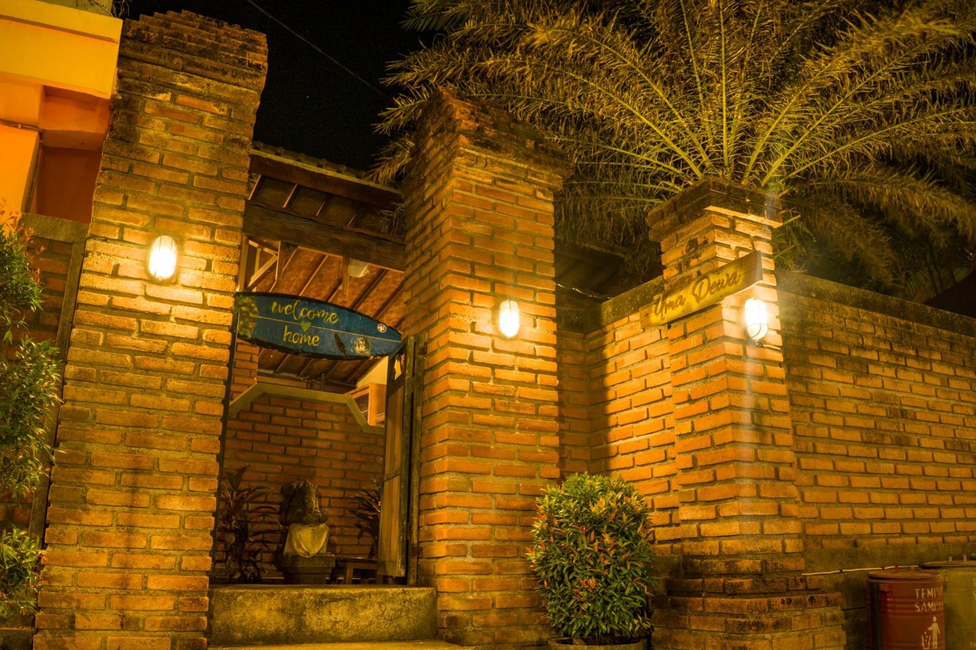 Uma Dewa Homestay Keramas Exterior photo